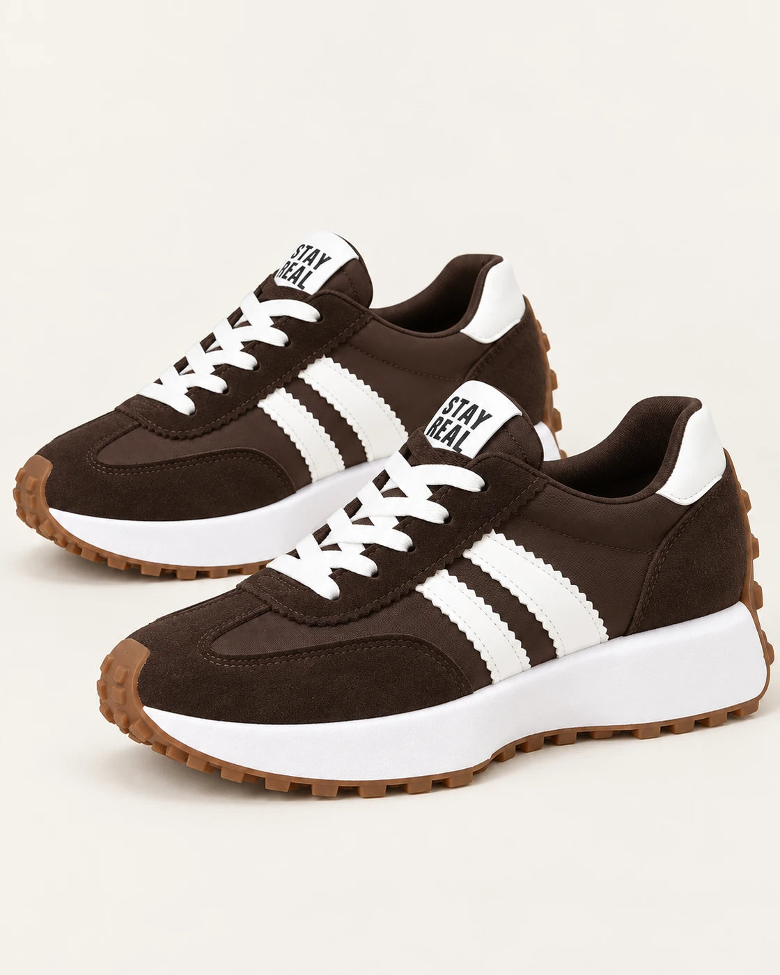 Lucia · Zapatillas retro con plataforma · Marrón oscuro