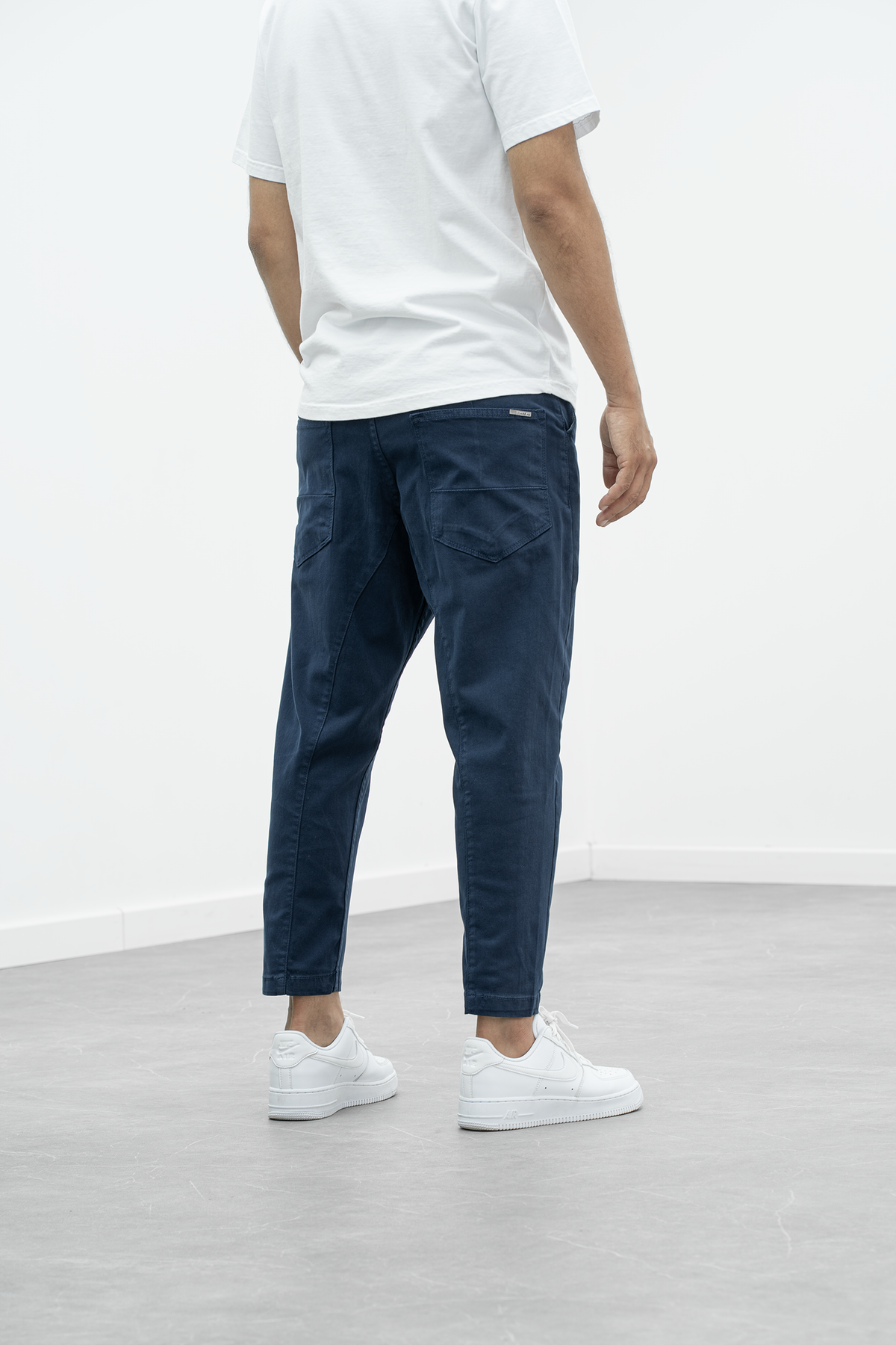 Evandro · Pantalón elástico de largo tobillero · Imagen 19