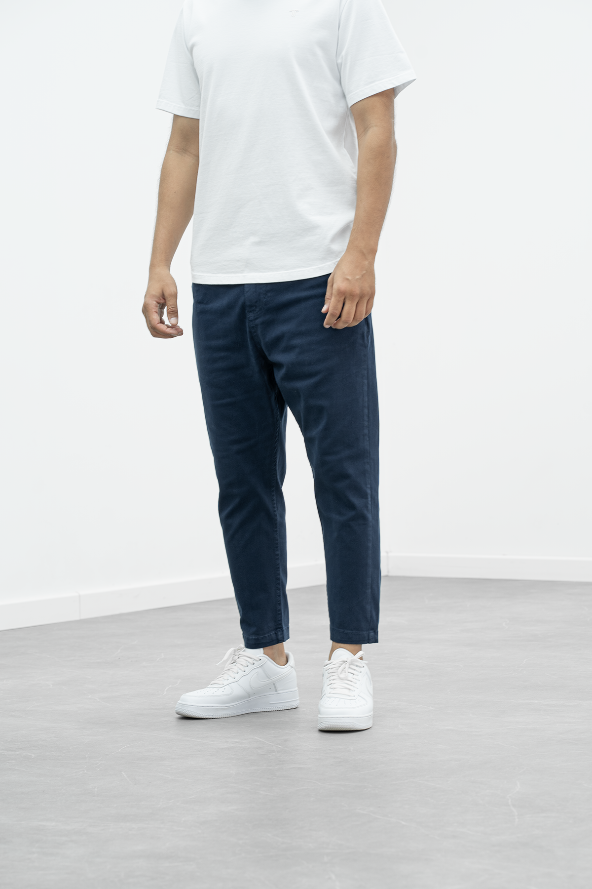 Evandro · Pantalón elástico de largo tobillero · Imagen 16