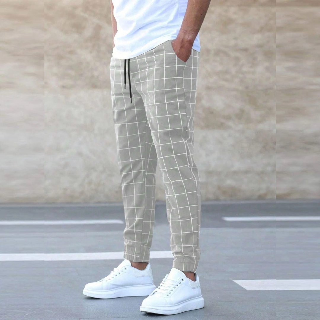 Oliviero · Pantalón jogger de acabado liso · Imagen 3