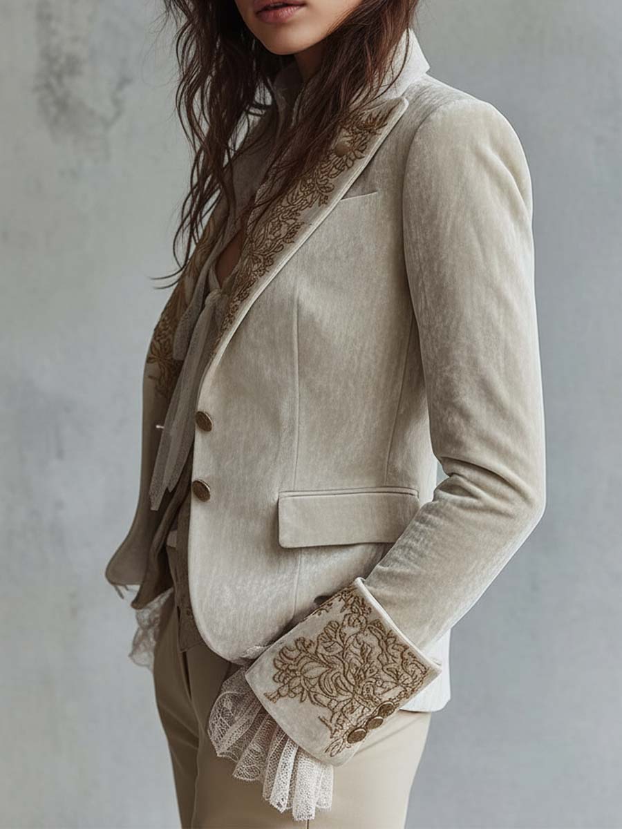 Evelina · Blazer marfil con detalles dorados · Imagen 2