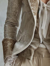 Evelina · Blazer marfil con detalles dorados · Imagen 3