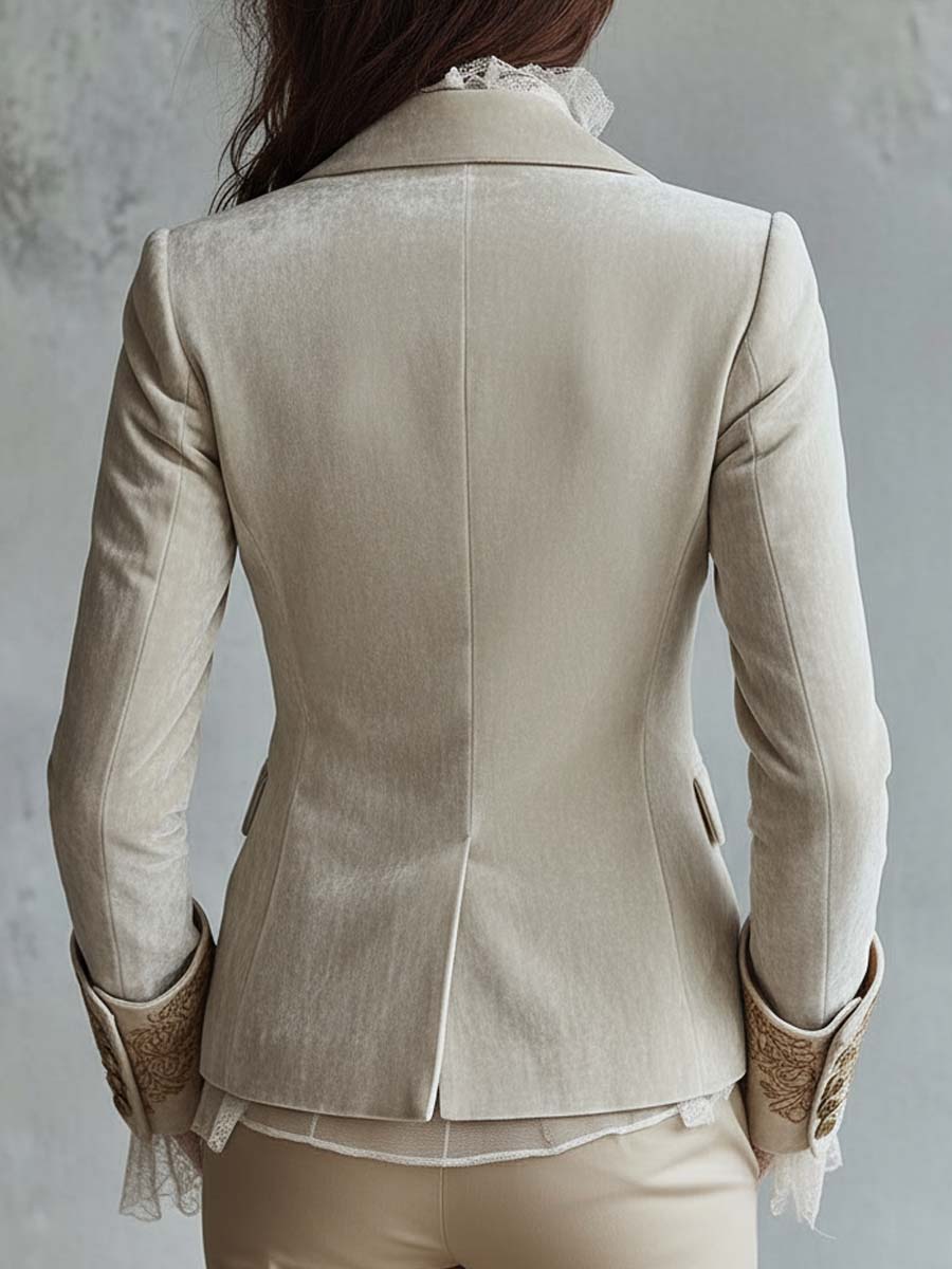 Evelina · Blazer marfil con detalles dorados · Imagen 7