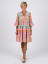Emma · Vestido de cuello en V con volantes · Imagen 1