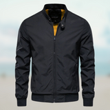 Ivo · Chaqueta de líneas depuradas · Imagen 2