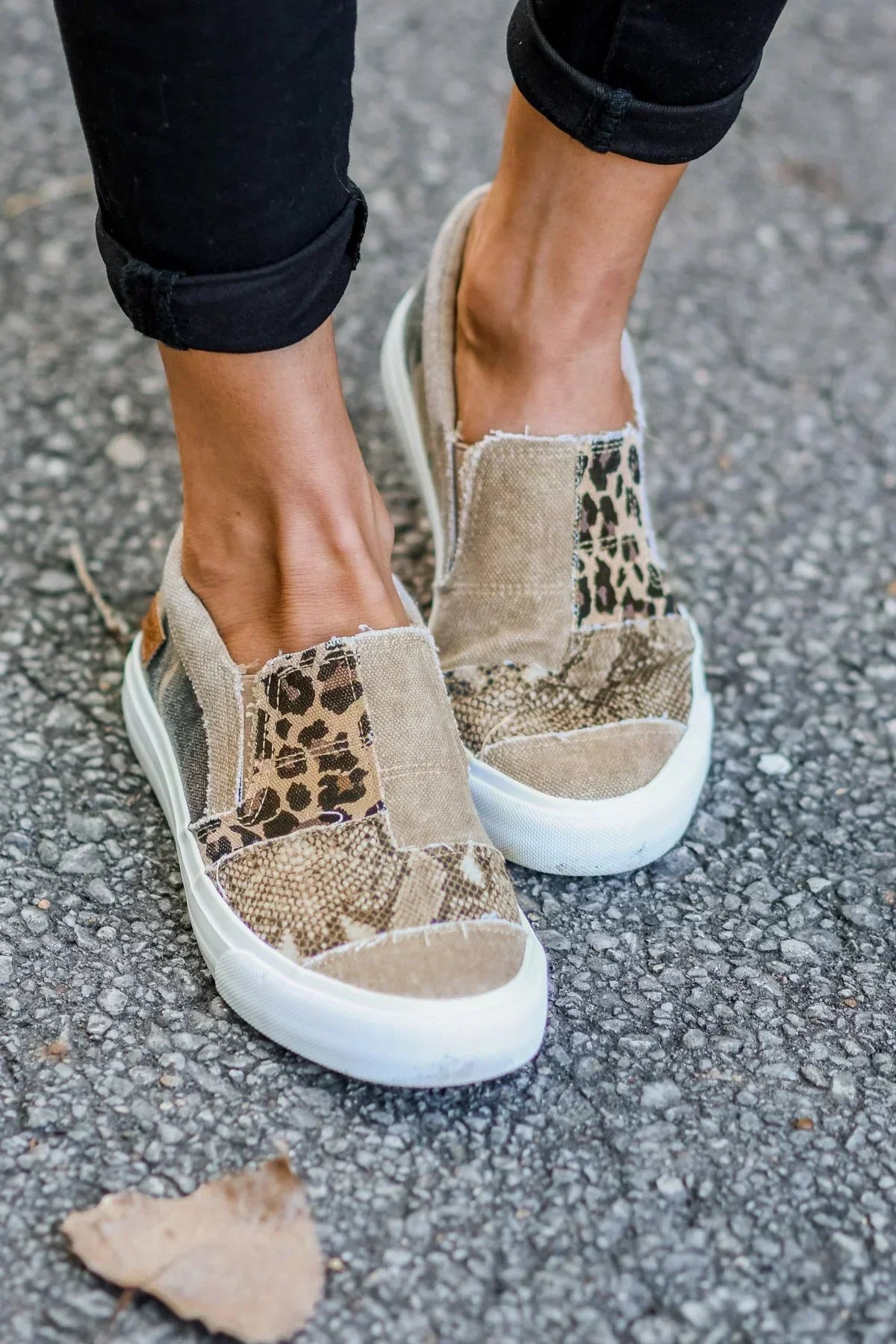 Doriana · Zapatillas con paneles · Imagen 2