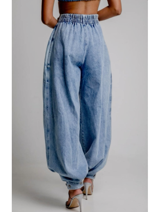 Iolanda · Pantalón vaquero de líneas depuradas · Imagen 3