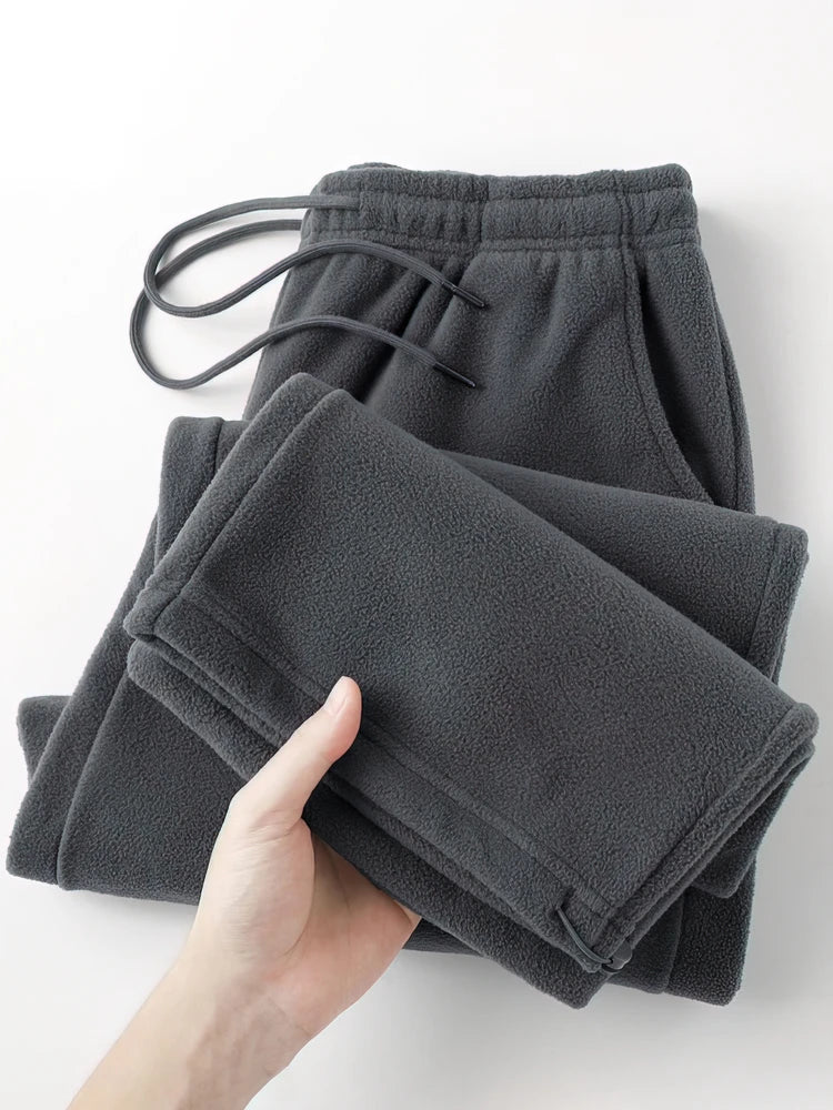 Ferruccio · Pantalón de tejido afelpado · Imagen 4