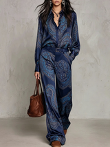 Conjunto satinado paisley en burdeos · Imagen 3