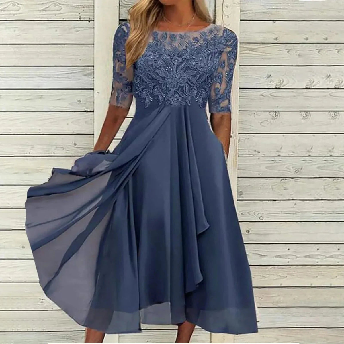 Renata · Vestido de encaje · Imagen 4