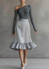 Conjunto gris con top de hombro descubierto · Imagen 1