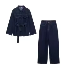 Coral · Conjunto vaquero de dos piezas con cinturón · Imagen 2