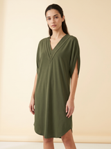 Oriana · Vestido midi de corte fluido · Imagen 2